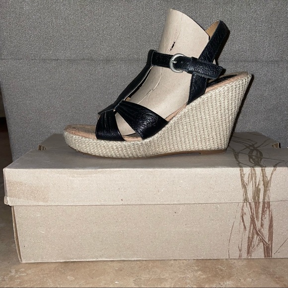 EUC-Born B.o.c. Maureen Comfort Wedge Sandals Black Womens Size 8M🖤with Box - Picture 2 of 13